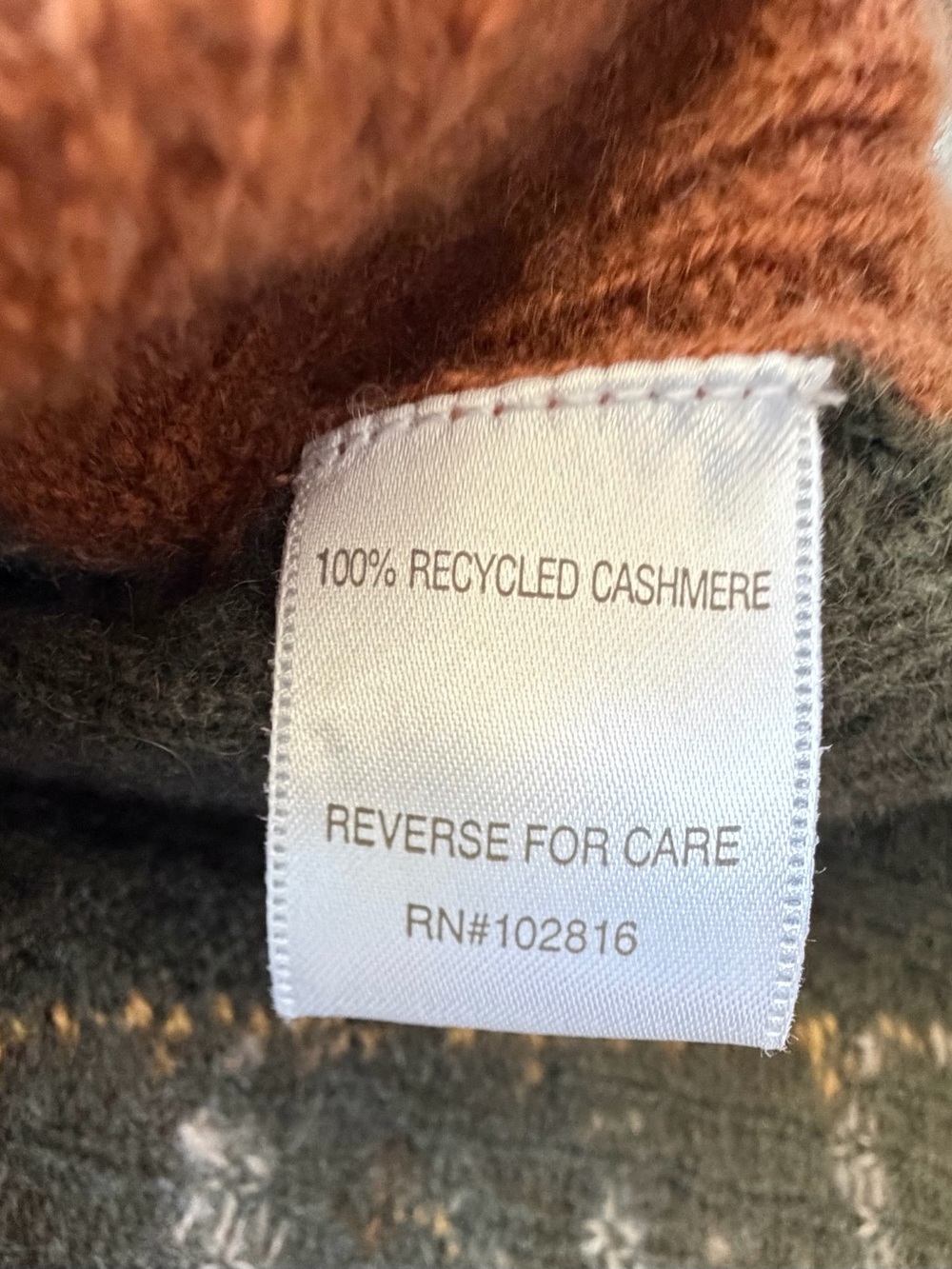 Garnett Hill Medium Recycled Cashmere Patchwork Sweater Boat Neck - Picture 11 of 15